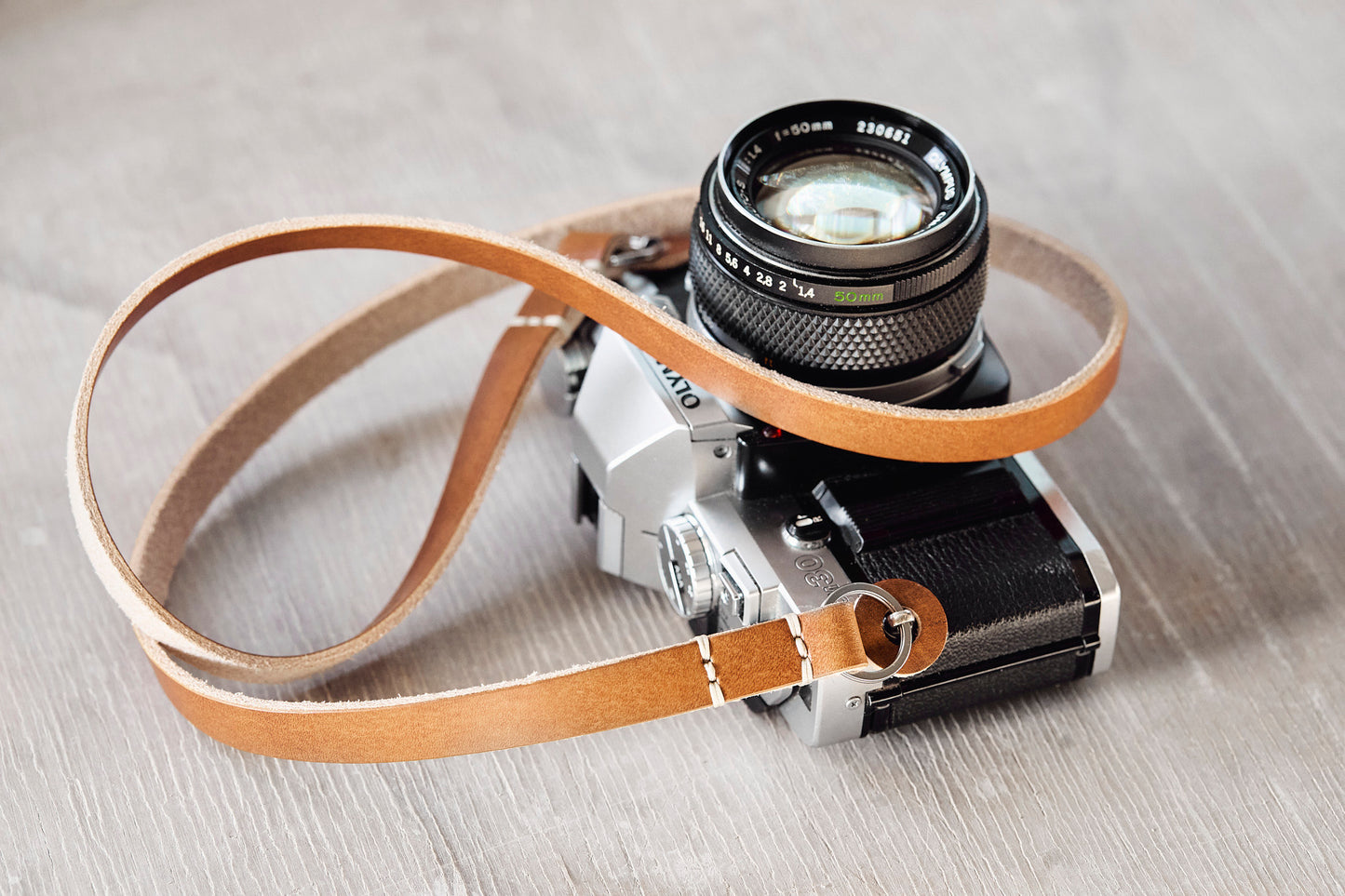 GIBSON Leather Camera Strap