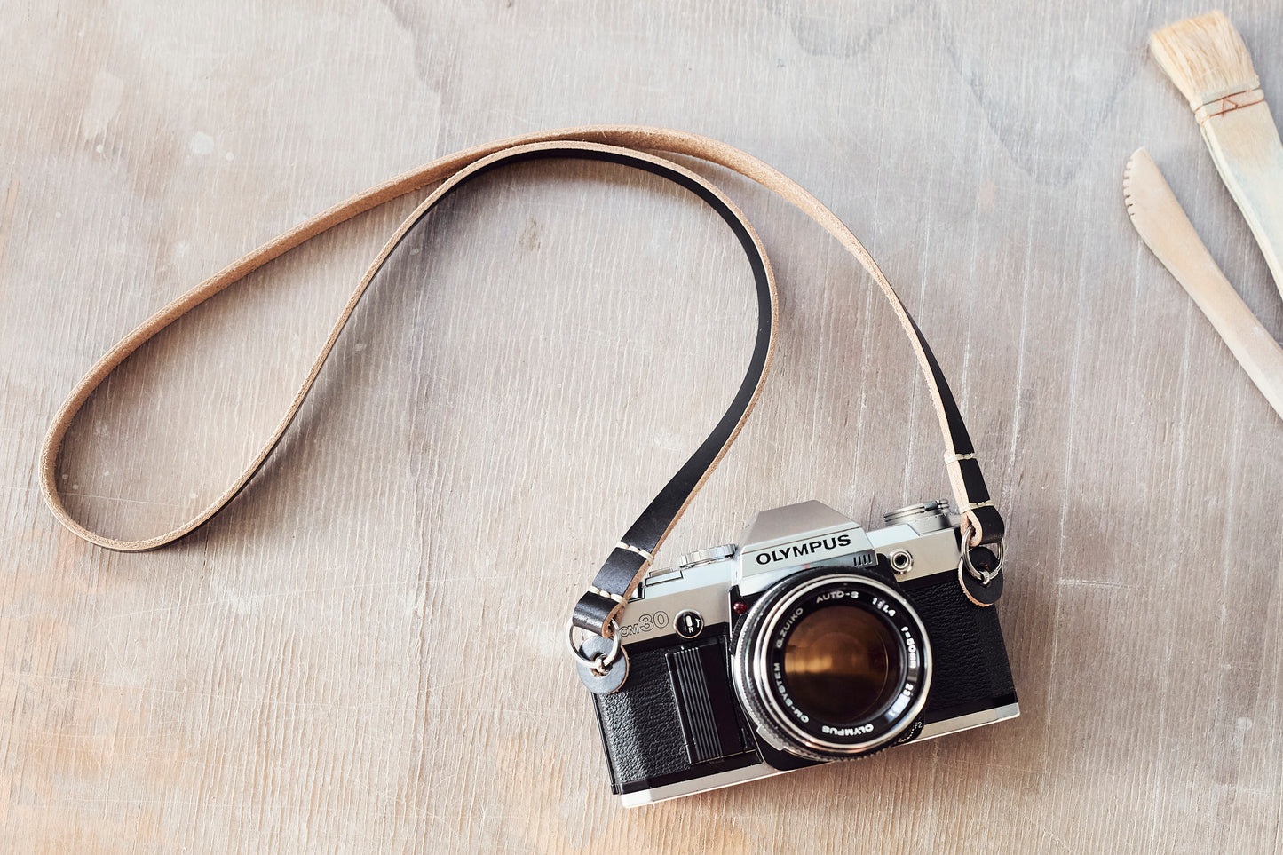 Gibson Leather Camera Strap